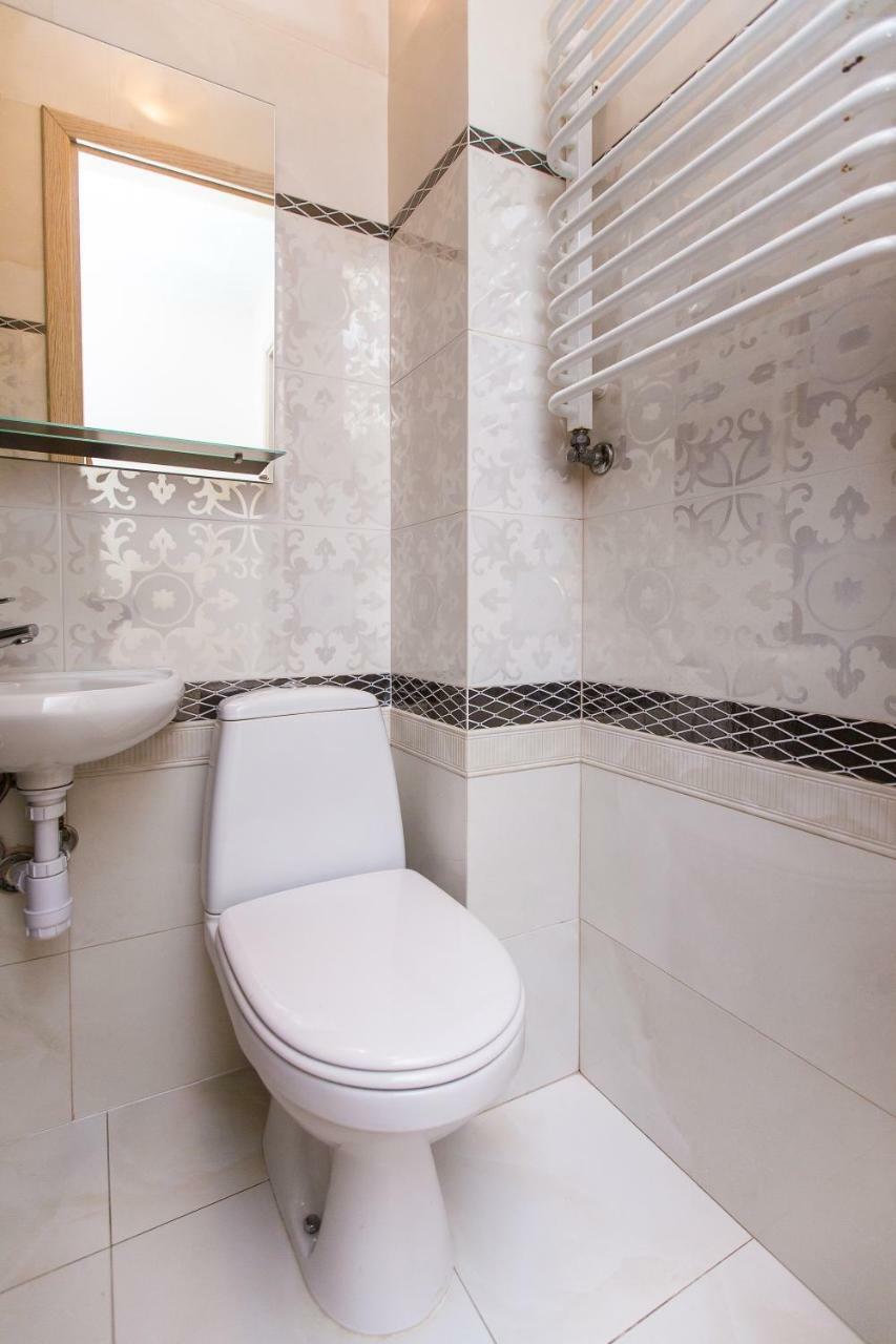 3 Rooms Apartments In The City Centr 利沃夫 外观 照片